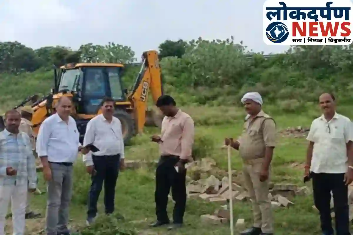 GDA ki team ne Gorakhpur ke dub kshetra me tod di illegal plotting