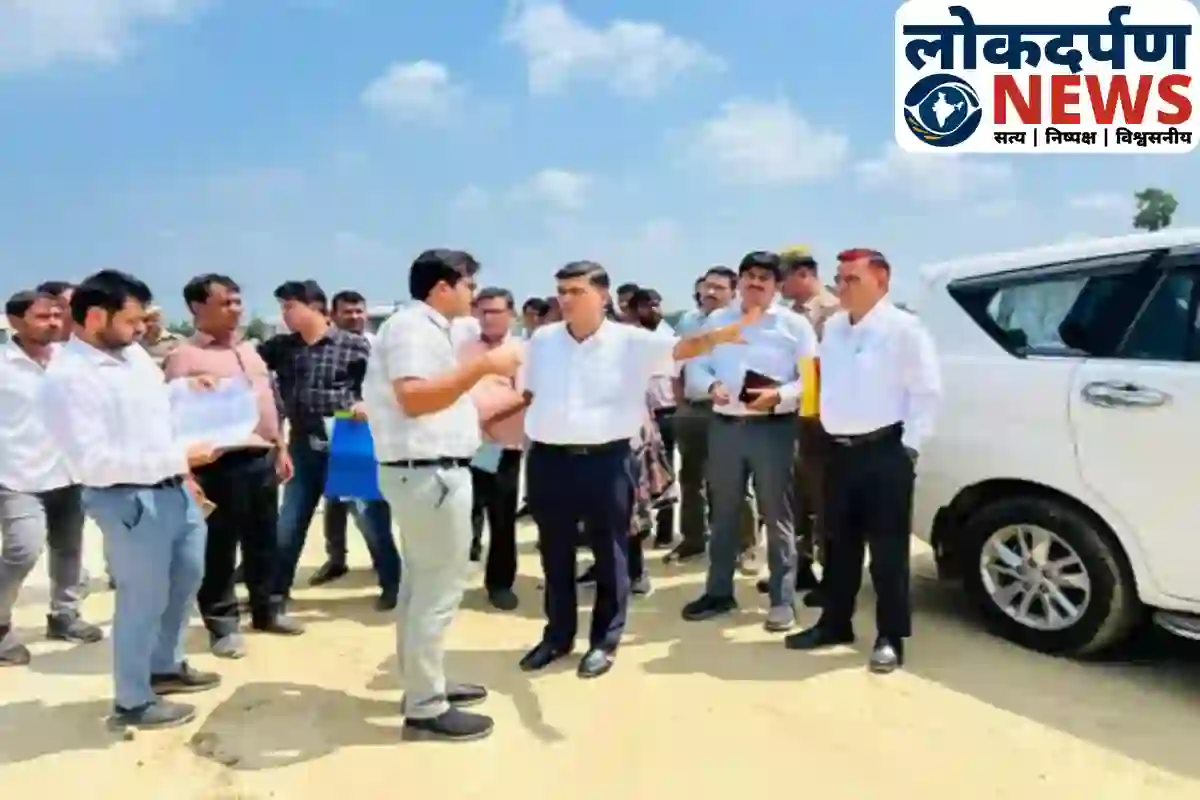 Commissioner ne UPSSF ke nirman ka liya jaayza, service road ke masle ko suljhaya