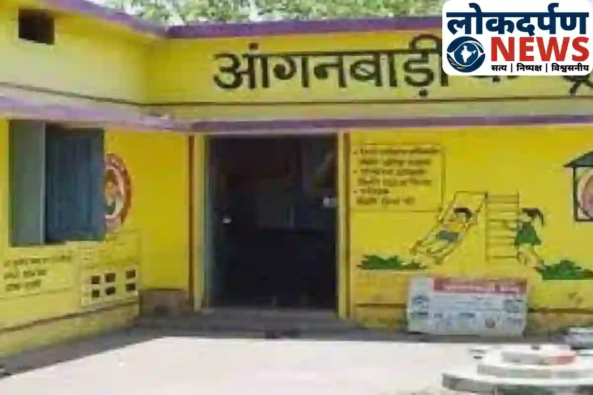 Gorakhpur me Anganwadi workers ko diya gaya face recognition pura karne ka ultimatum