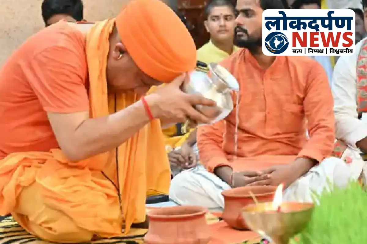 CM Yogi performing Mahanisha Puja at Gorakhnath Temple | Gorakhpur News