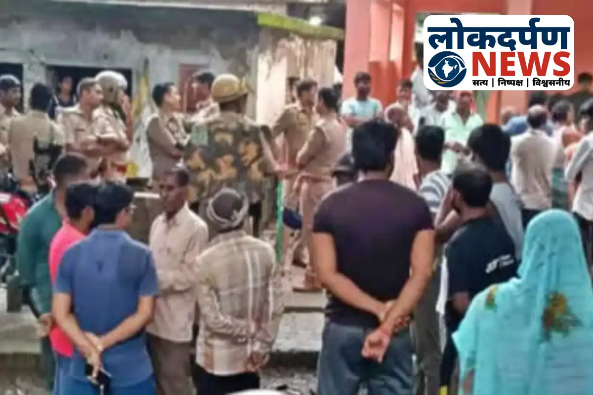 Crowd protesting after electrocution death in Gorakhpur | Gorakhpur News