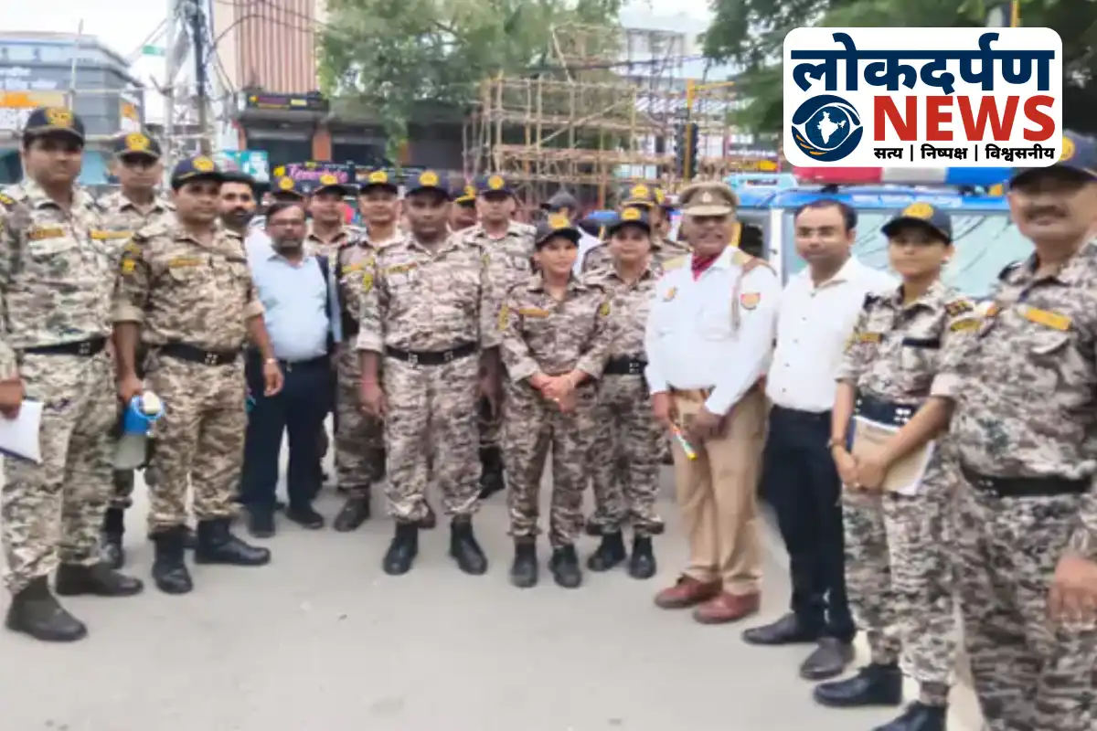 Encroachment removal drive by Gorakhpur municipal corporation and traffic police