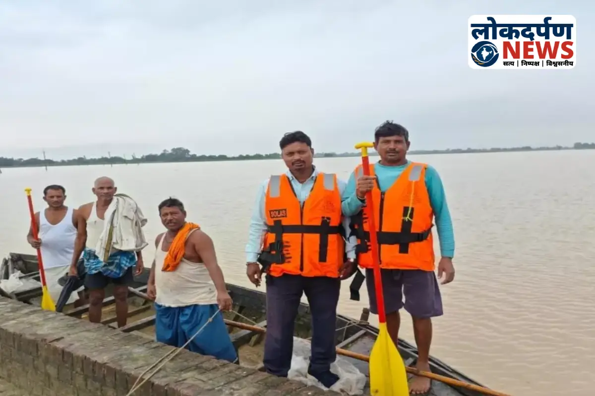 Flood situation in Budheli village of Campierganj, boats arranged for rescue