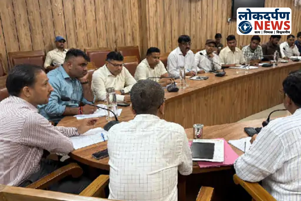 Gorakhpur Nagar Ayukt reviewing Durga Puja and immersion preparations | Gorakhpur News