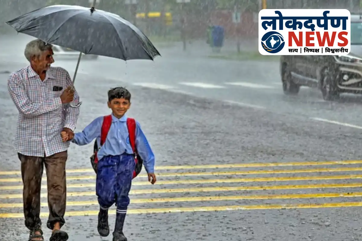 Gorakhpur city cloudy weather with light rain