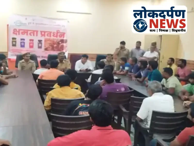 Gorakhpur news in hindi: उनवल में दुर्गा पूजा पर प्रशासन सख्त, शांति-व्यवस्था के लिए कड़ी निगरानी, ड्रोन उपयोग पर अनुमति जरूरी