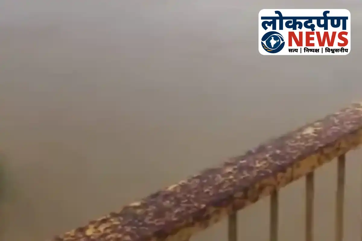 Rapti river water level rising in Campierganj creating flood threat