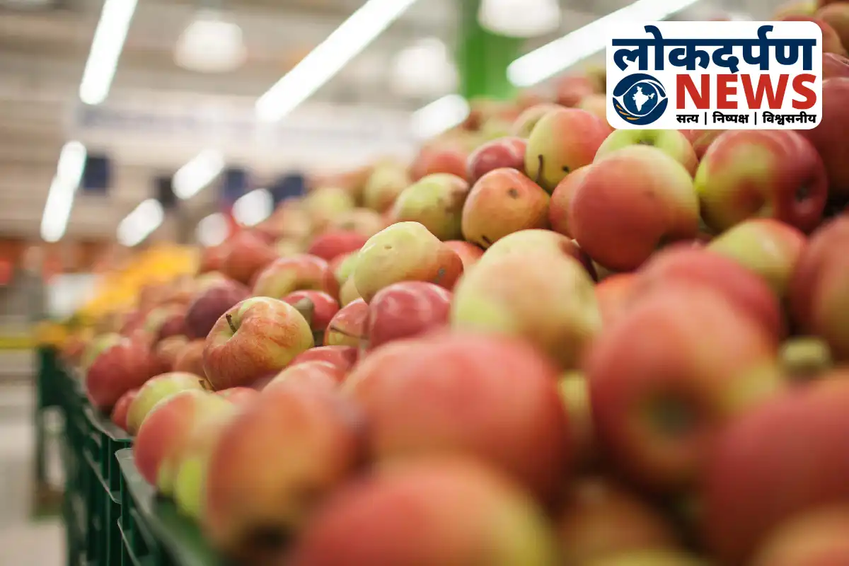 Apples coated with harmful wax and petroleum jelly found in Gorakhpur markets | Gorakhpur News