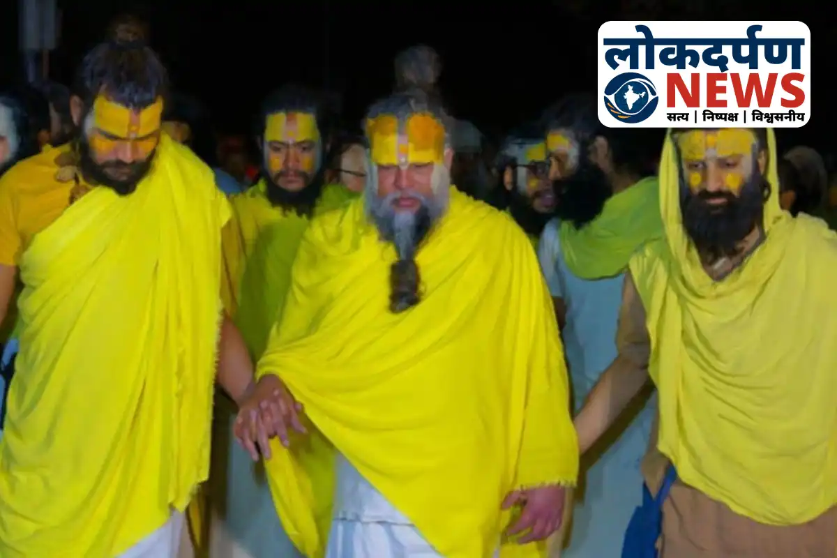 Disciples performing special prayers for Sant Premanand Maharaj at Banke Bihari Temple | UP News