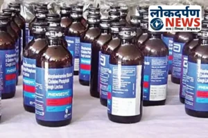Gorakhpur News : गोरखपुर में दवा कारोबार पर बड़ी कार्रवाई, तीन दुकानों से 15 हजार कफ सीरप और 149 बॉक्स ट्रामाडोल जब्त, जांच जारी