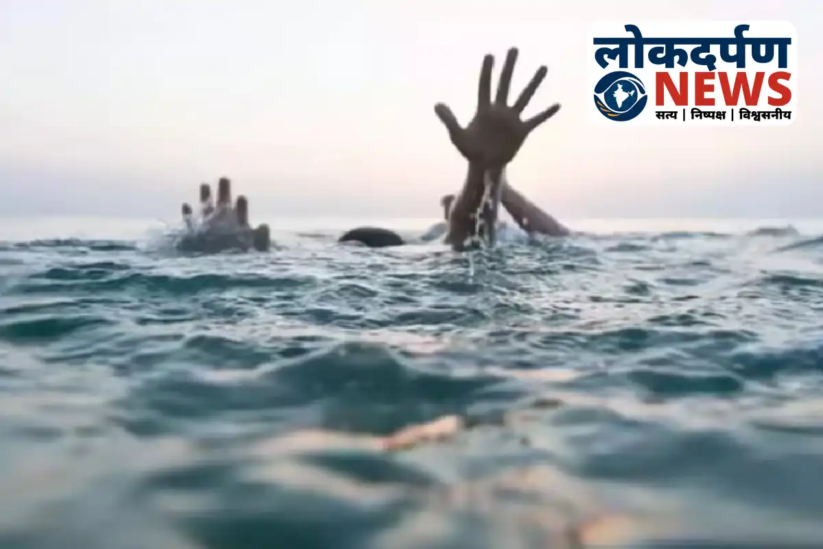 Locals pulling out body of youth from pond during Chhath Puja in Gorakhpur | Gorakhpur News