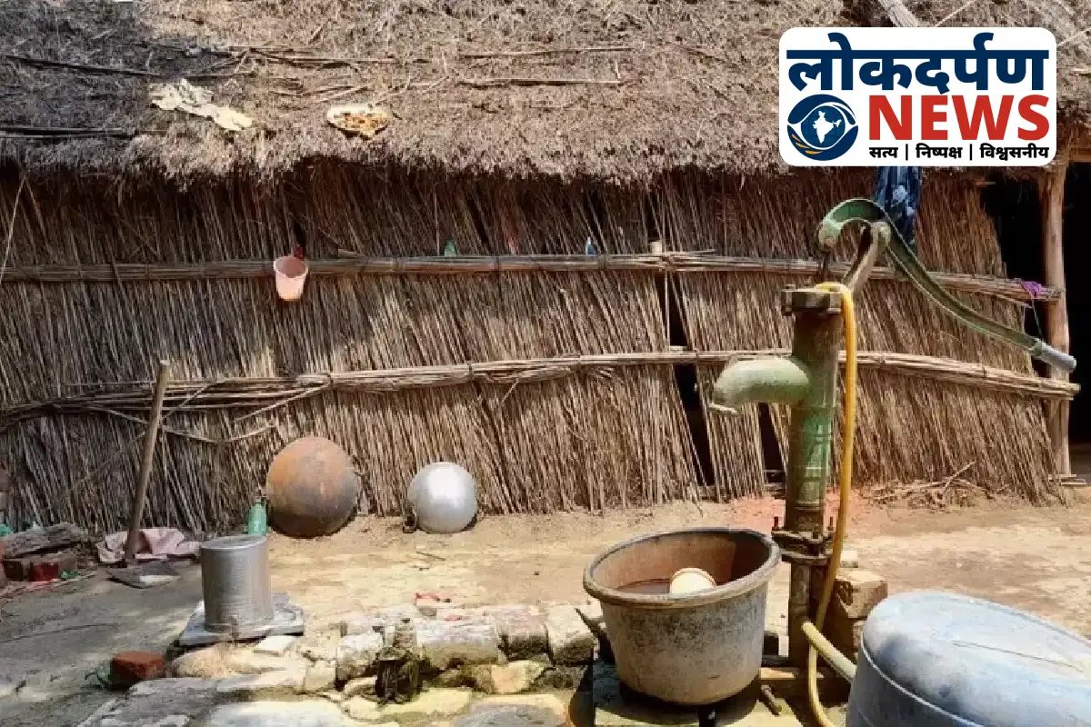 Makeshift huts and tarpaulin shelters in Murki village, Jaunpur under scrutiny | UP News