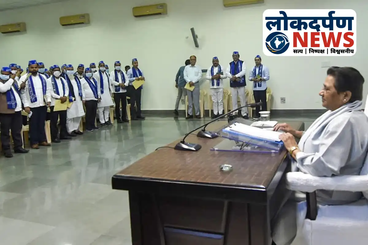 Mayawati meeting Muslim leaders in Lucknow BSP office | UP News