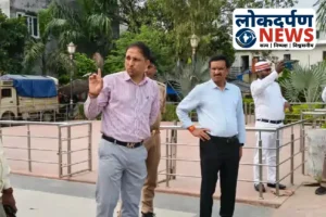 Gorakhpur News : छठ पूजा की तैयारियों पर मेयर-नगर आयुक्त का निरीक्षण, तालाबों की सफाई, सजावट और सुरक्षा पर जोर