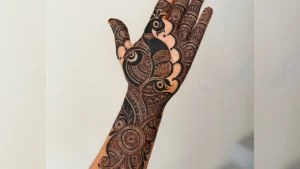 Karwa Chauth Mehndi Designs 2025: आसान, सिंपल और लेटेस्ट फुल हैंड मेहंदी डिजाइन