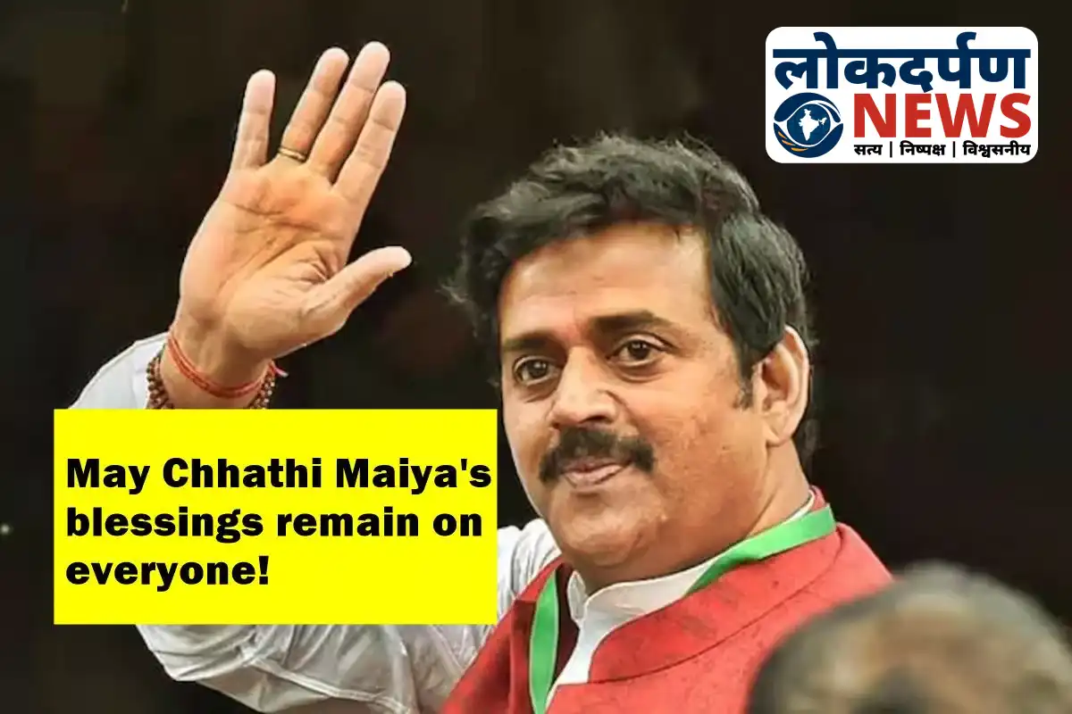 Ravi Kishan interacting with passengers at Gorakhpur station during Chhath | Gorakhpur News