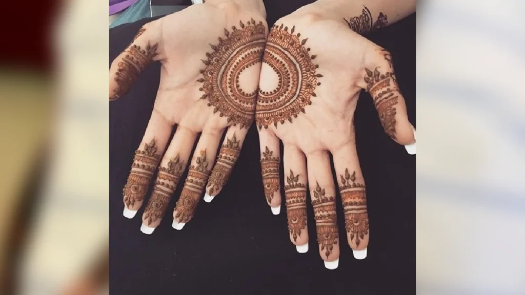 Karwa Chauth Mehndi Back Hand Design 2025 – Simple and Easy Back Hand Mehndi for Karwa Chauth