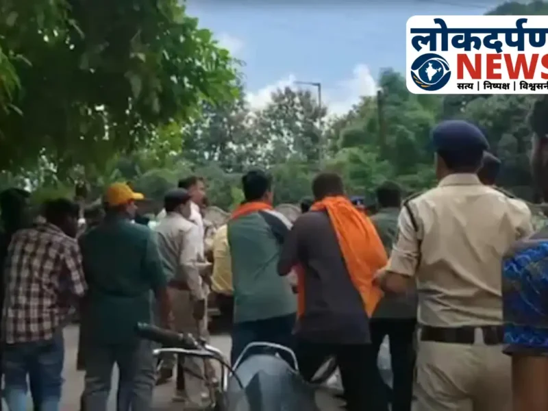 गोरखपुर में इलाज के बहाने धर्मांतरण का खुलासा: घर में सैकड़ों लोग कर रहे थे प्रार्थना, पुलिस ने छह लोगों को हिरासत में लिया