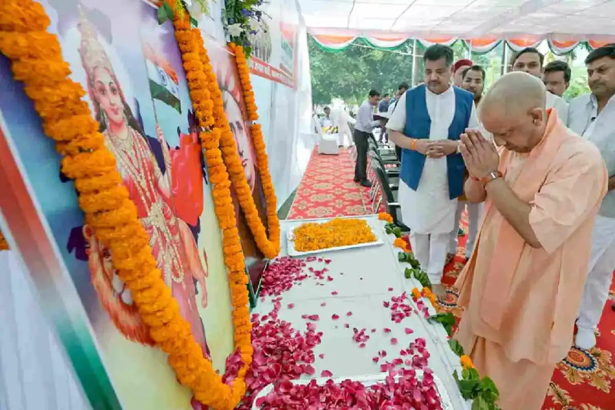Yogi Adityanath Unity Walk in Gorakhpur with Vande Mataram announcement